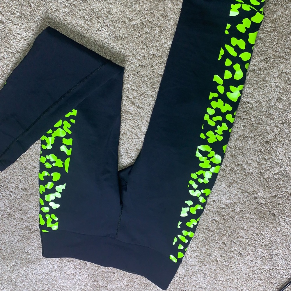 Noli Yoga Black Neon Lime Cheetah Leggings Size S - Picture 4 of 7